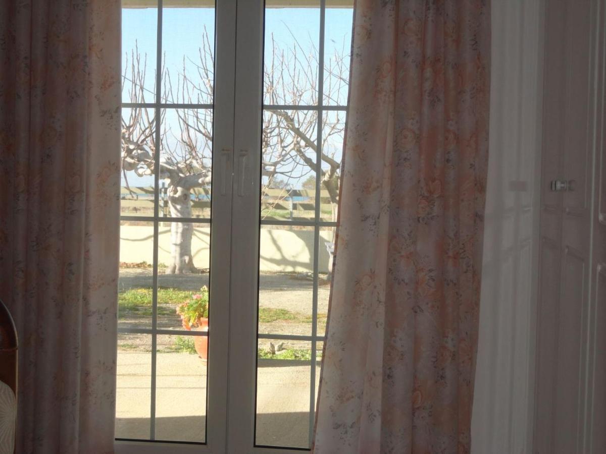 Vakantiehuis Garden House, Kalamaki Tympáki